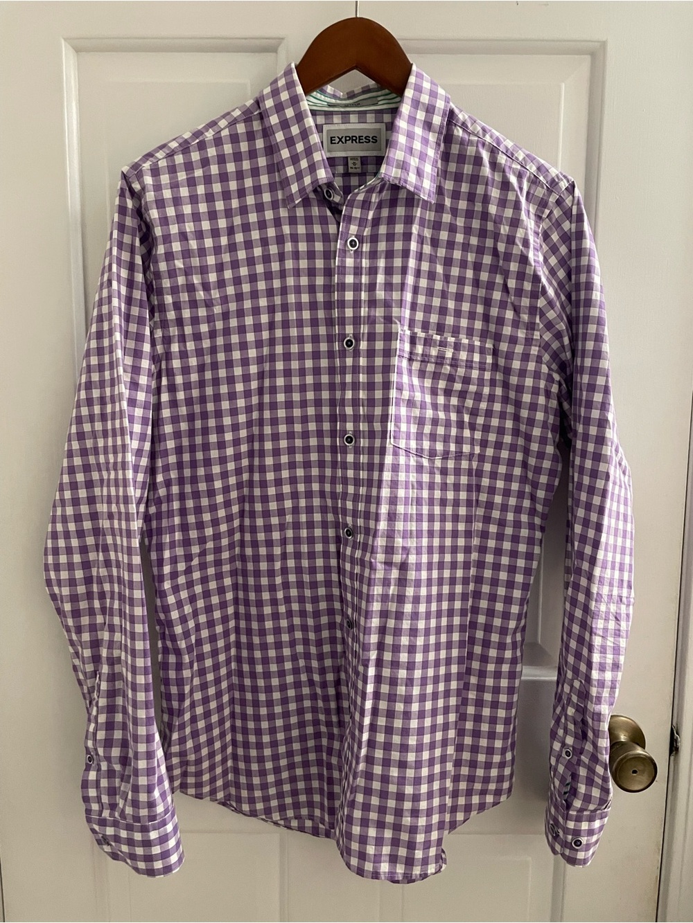 Express Mens fitted gingham plaid button down shirt purple Sz M Preppy Spring